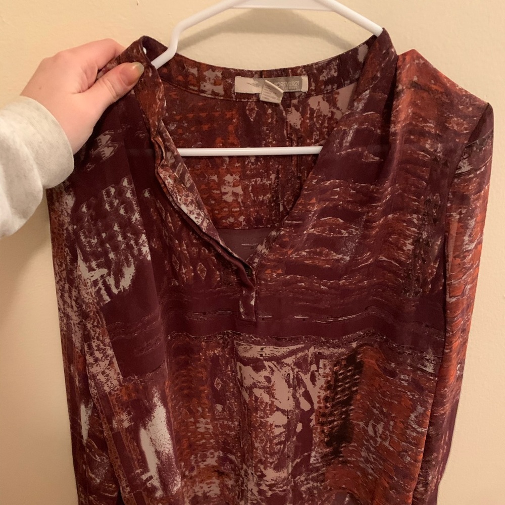 Flattering blouse that can be dressed up or down